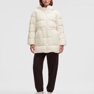 Lululemon Athletica Women's Off-White Puffer Jacket